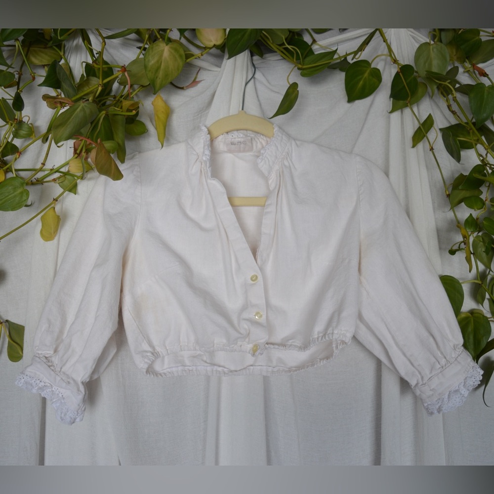 70s prairie style crop button up with eyelet neck and sleeve detail